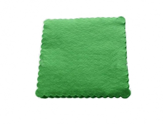 Serwetka ząbkowana zielona 15x15 200szt