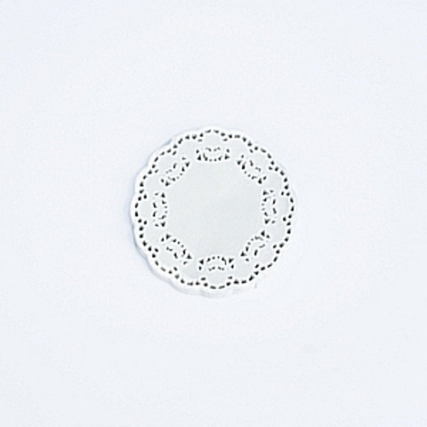 Serwetka wycinana ażurowa 14cm okrągła BIAŁA